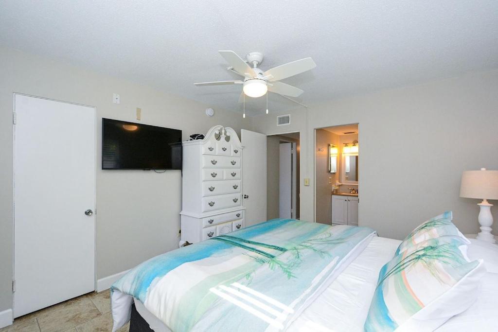 Canal 309 - Right In Siesta Key Village! Екстер'єр фото